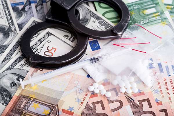 56299641 - drugs and substances prohibited - arrest criminals